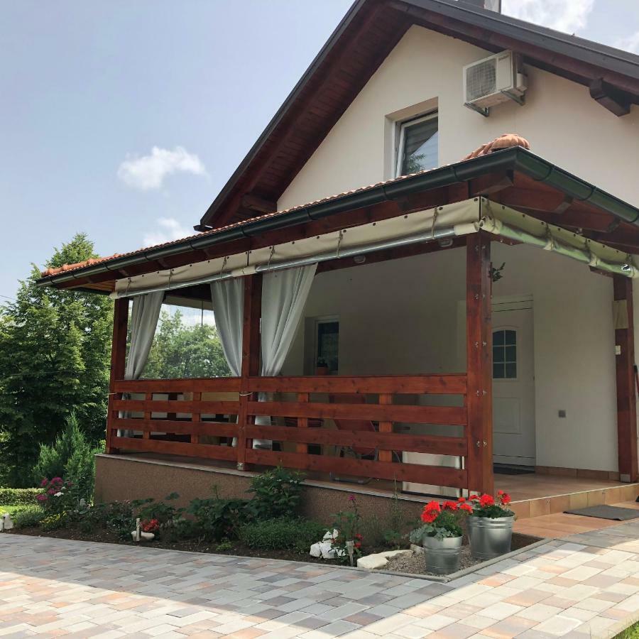 D.I.M. Holiday House Seliste Dreznicko Exterior foto